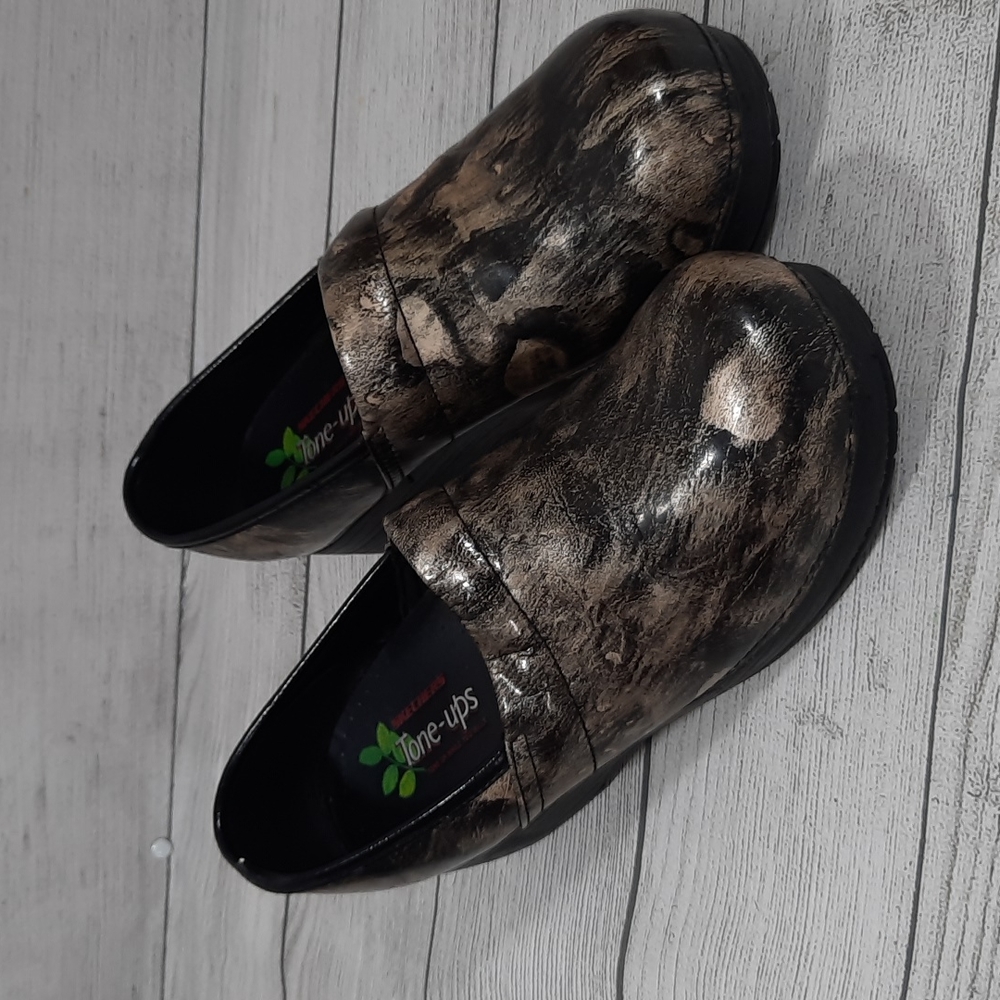 Skechers Tone Up Clogs